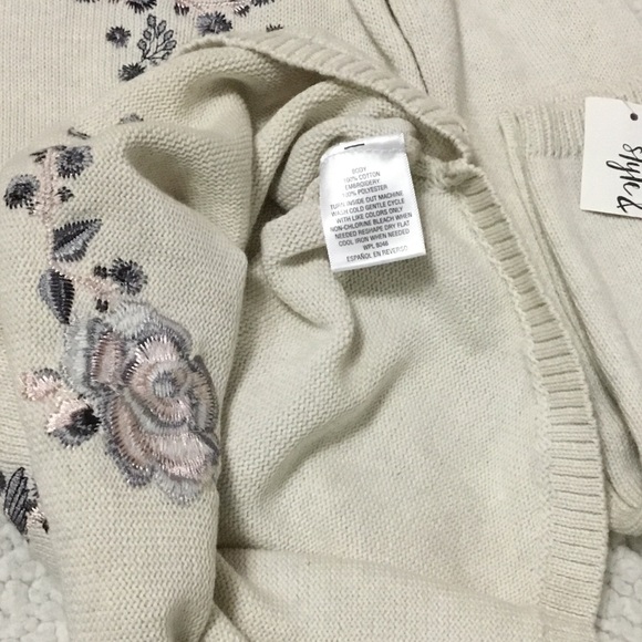 NEW Embroidered Birds XSmall Cream Sweater Shirt - Picture 11 of 14